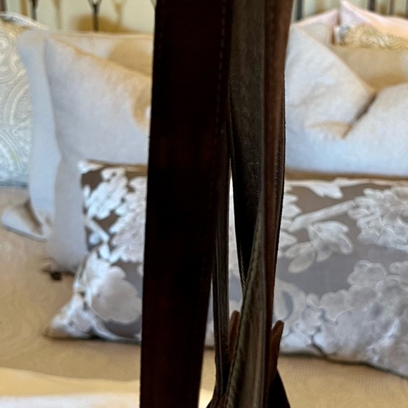 CHANEL EUC Brown Suede Shoulder Tote - Picture 4 of 11